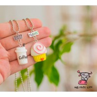 Кулон парный для друзей "Best Friends. Coffee.Cupcake желтый". Цена за 1 пару
